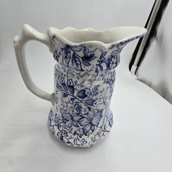 Vtg J Kent Fenton England Early 18th C Chintz 5" Pitcher Blue White Floral - Picture 3 of 8
